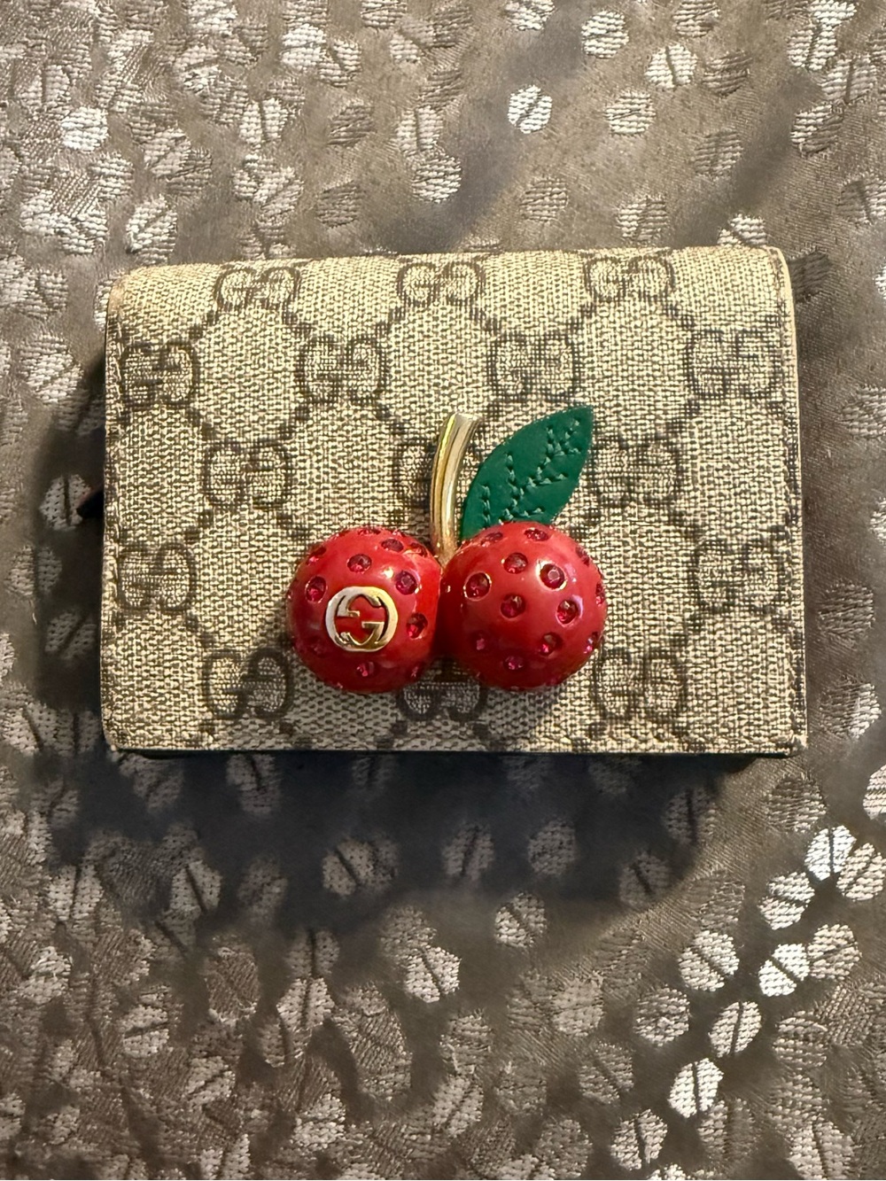 Authentic Gucci Limited Edition Supreme Cherry Compact Wallet - Picture 8 of 8